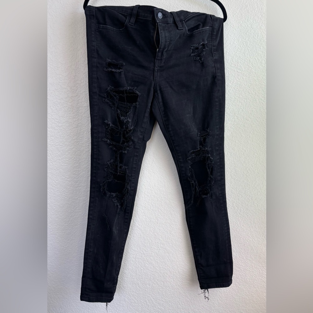 American Eagle Outfitters Black Distressed Skinny Jeans
